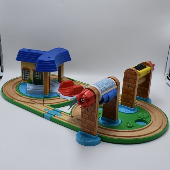 Thomas & Friends Other - Early Engineers Busy Day on Sodor Track No Trains Thomas & Friends Wooden 2009